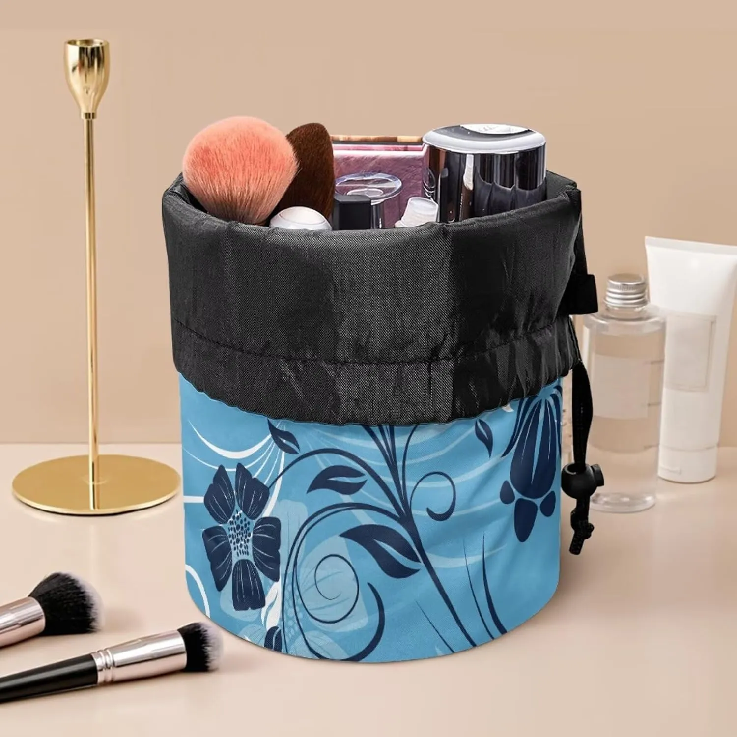 Blue Crushed Flower Print Cosmetic Bag Floral Design Makeup Bag for Women - Makeup Travel Case, Elegant and Convenient for Travel Essentials Blue