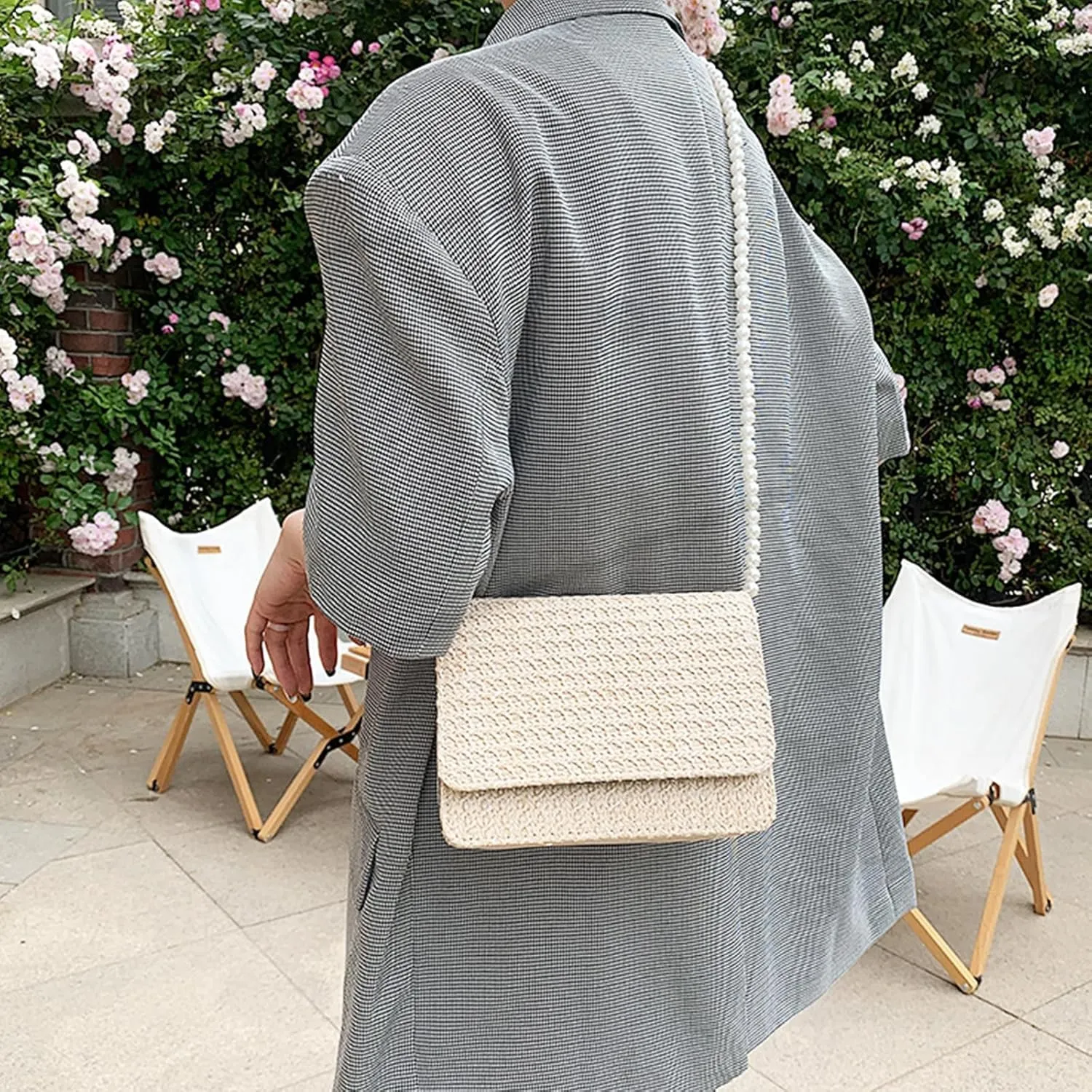 CHARMORE Crossbody Bag for Women Small Straw Beach Shoulder Bag Stylish Woven Bags Travel Handbags