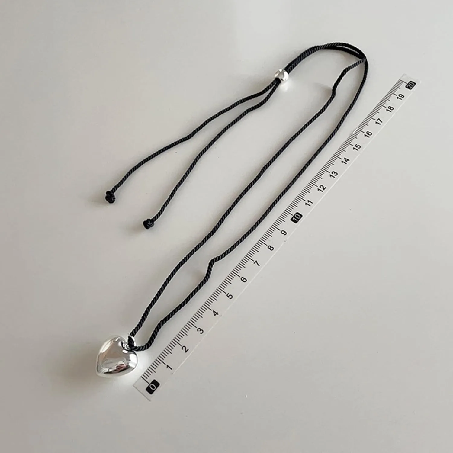 Heart Pendant Necklace Minimalist Heart Charm Choker Chain Jewelry for Women Cotton Rope Clavicle Chain Jewelry