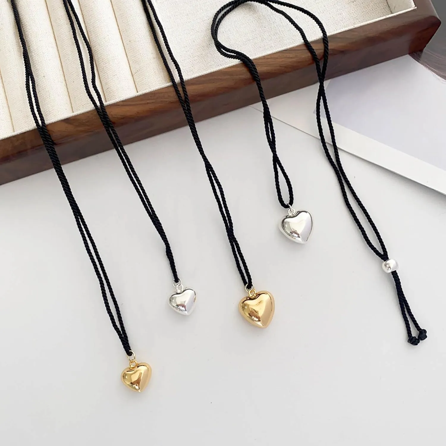 Heart Pendant Necklace Minimalist Heart Charm Choker Chain Jewelry for Women Cotton Rope Clavicle Chain Jewelry