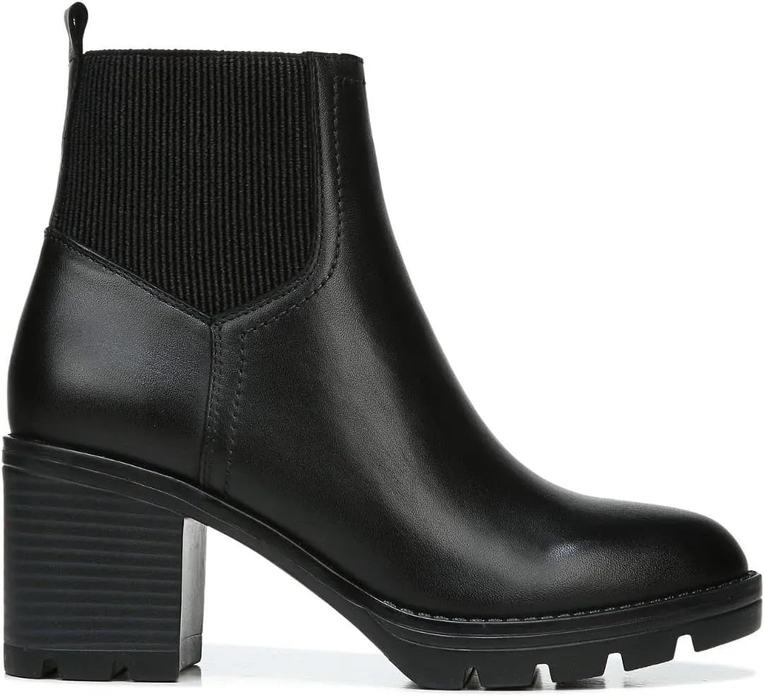 Naturalizer Women's Verney Lug Sole Ankle Bootie