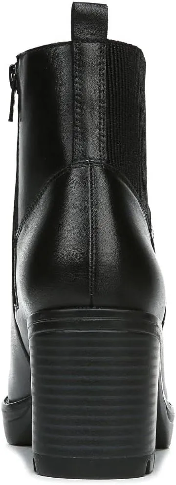 Naturalizer Women's Verney Lug Sole Ankle Bootie