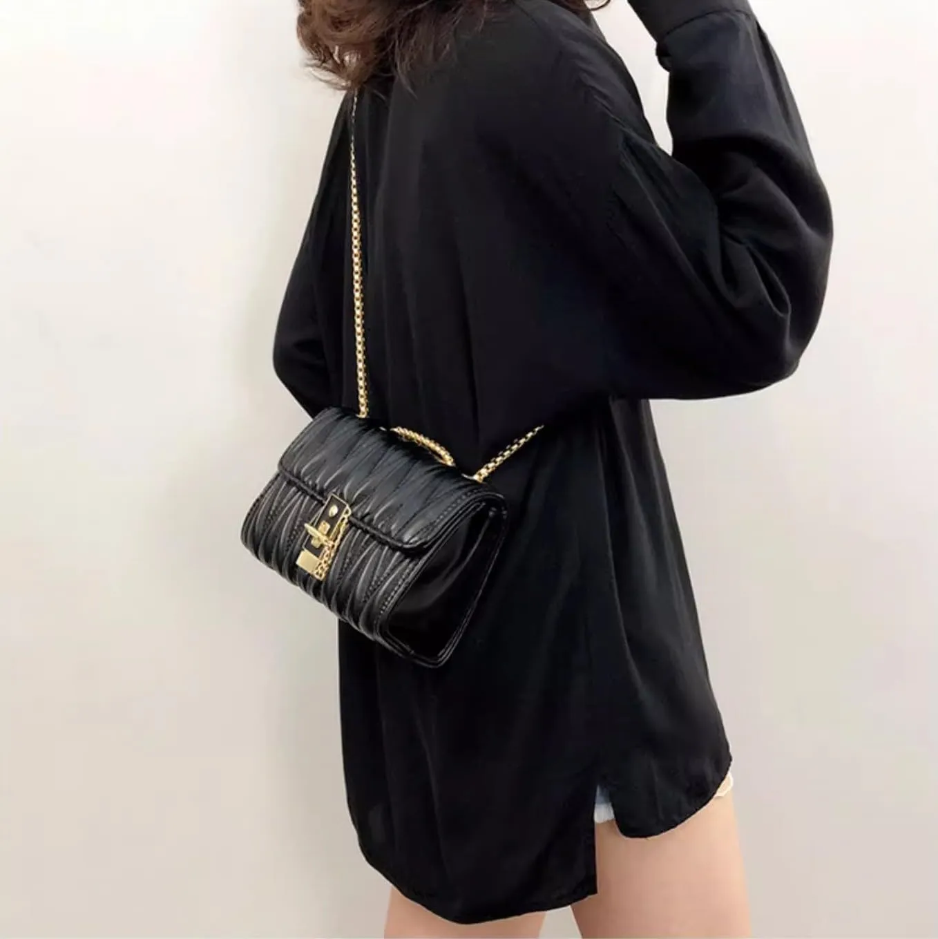 Quilted Crossbody Bags for Women Leather Ladies Shoulder Purses with Chain Strap Stylish Clutch Purse