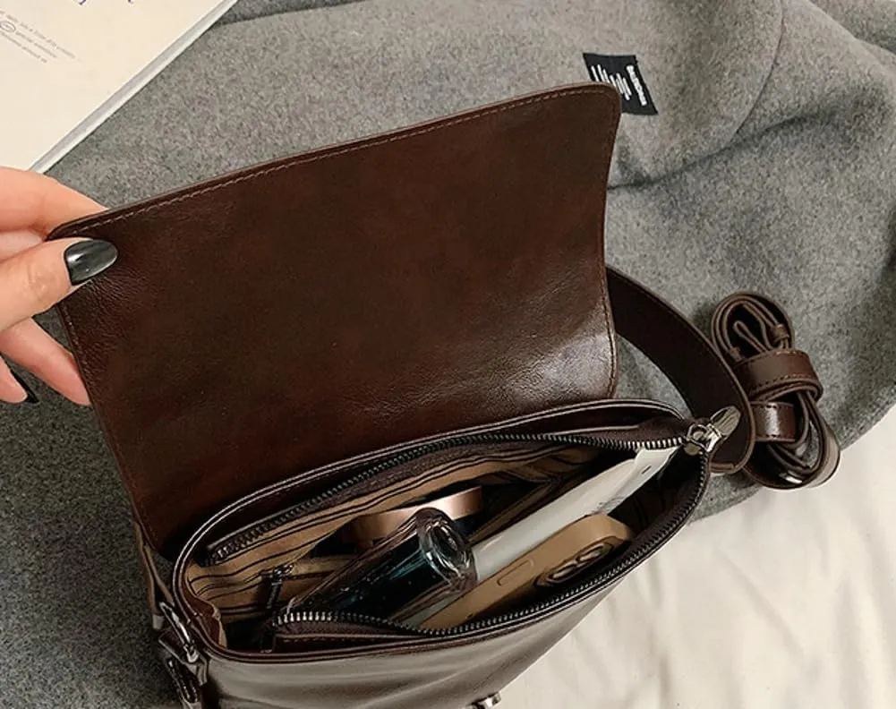 Women Stylish Shoulder Bag Crossbody Bag Retro Underarm Bag Small Square Bag Chic Satchel Purse Tote Bag Commuter Bag
