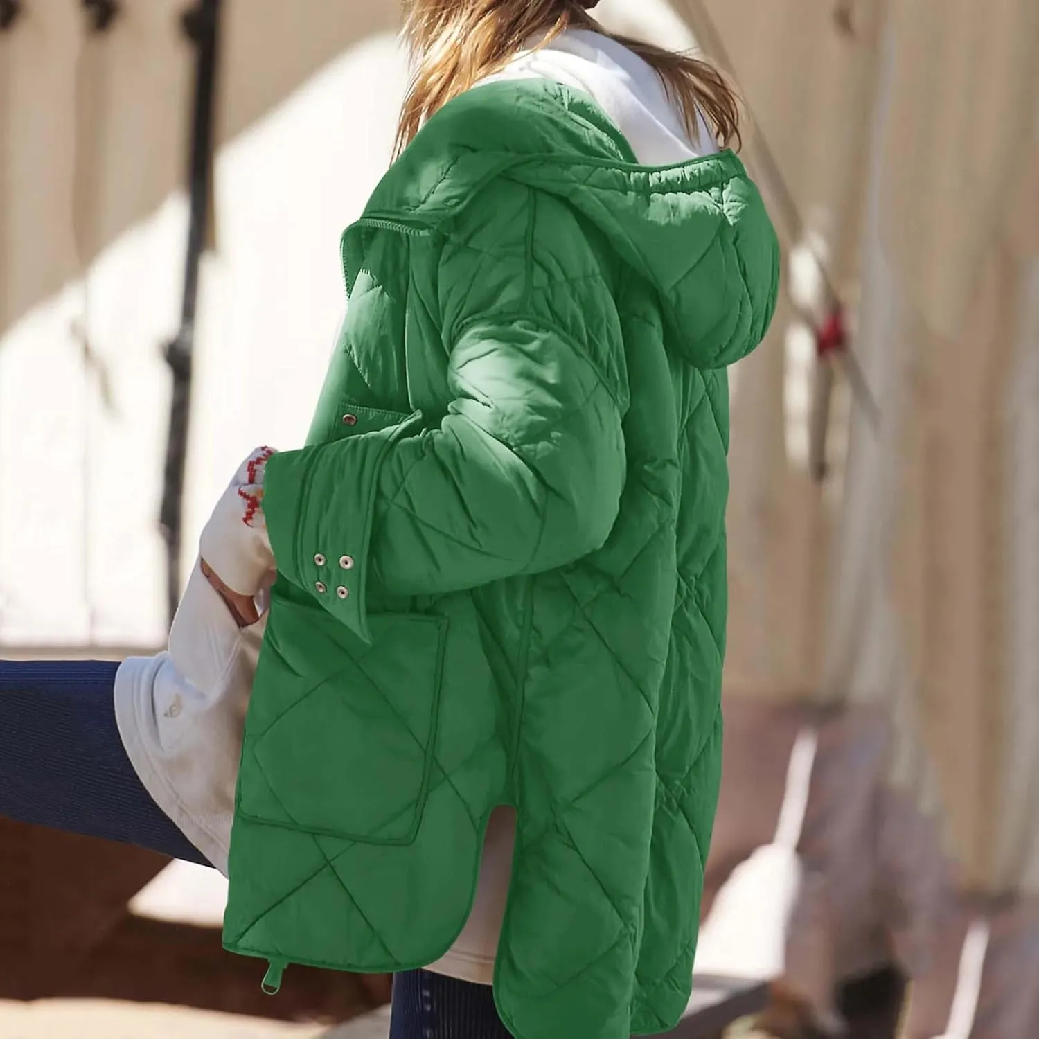 Women's Oversized Lightweight Down Coat Long Sleeve Side Slits Zip Short Puffer Jackets Outdoor Solid Quilted Jacket