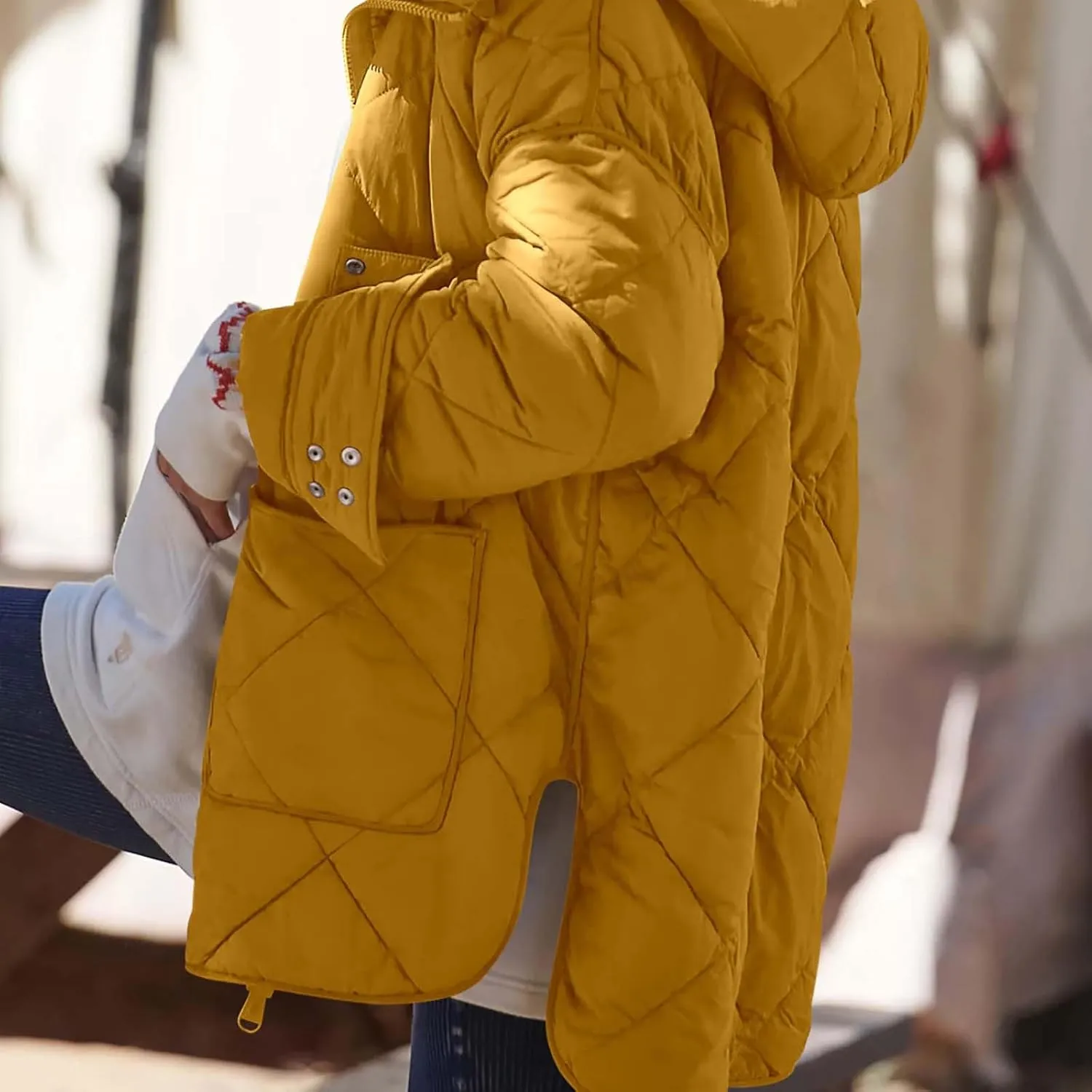 Women's Oversized Lightweight Down Coat Long Sleeve Side Slits Zip Short Puffer Jackets Outdoor Solid Quilted Jacket