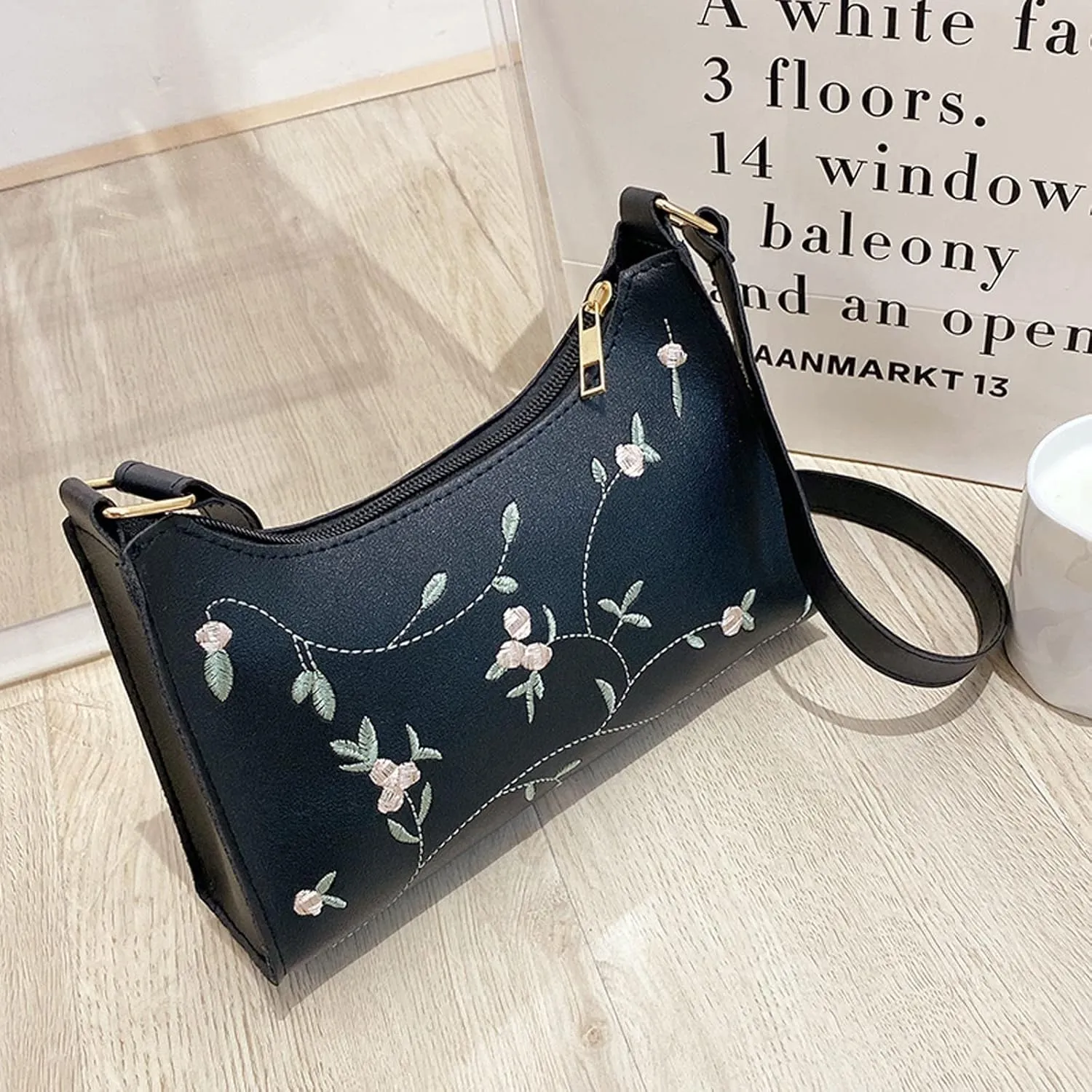 Women's Trendy Purses Vegan Leather Hobo Handbags Fashion Canvas Hippie Crossbody Bags Travel Bag with Zipper(Black)